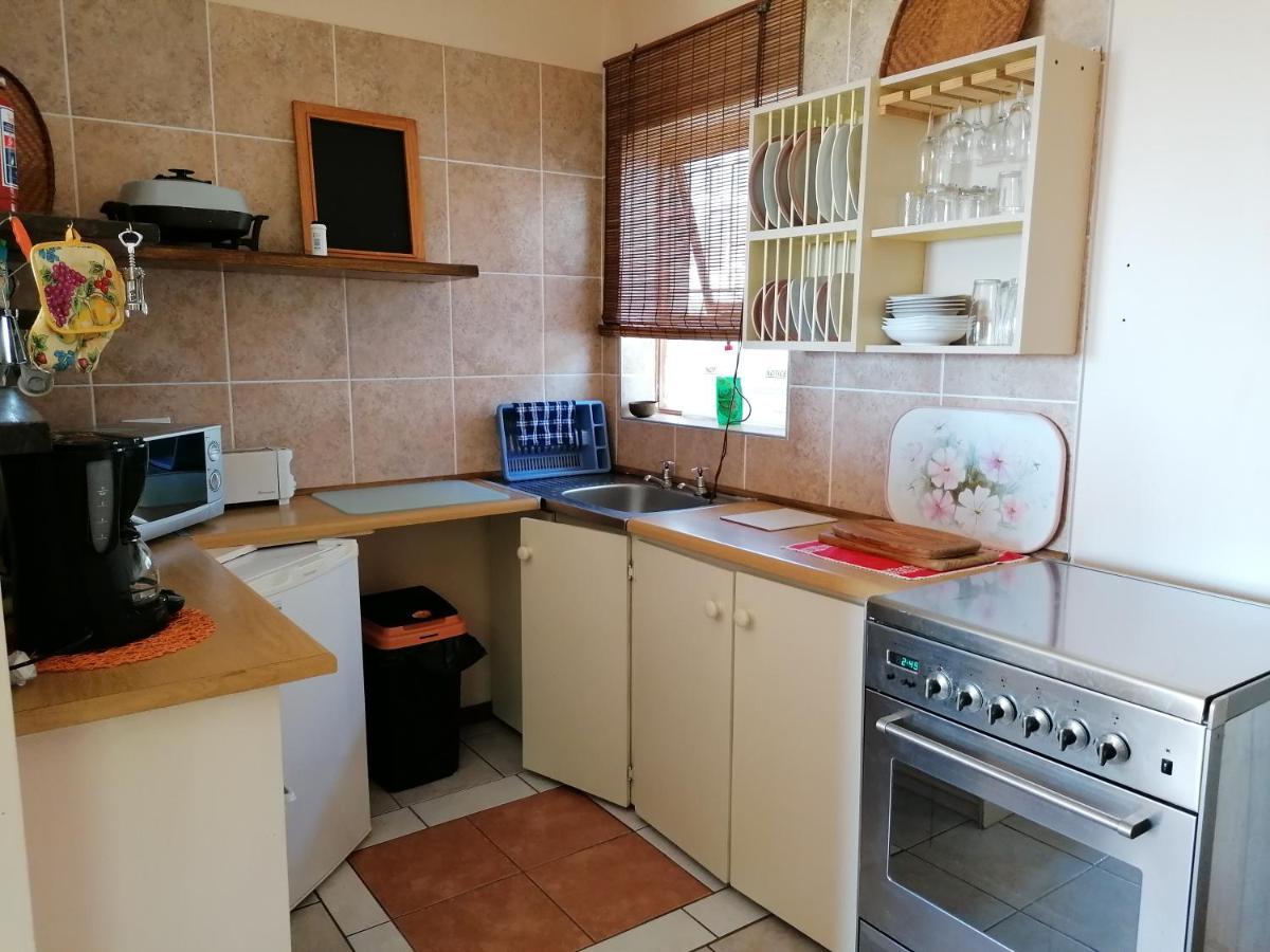 A1 Kynaston Self Catering Or Bed And Breakfast Jeffreys Bay Exterior foto